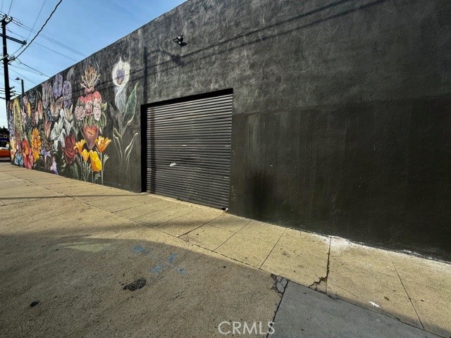 Image 3 of 54 For 1303 Anaheim Street