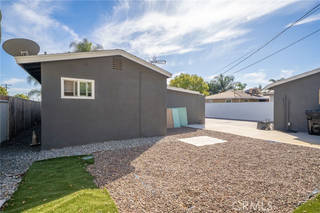 Detail Gallery Image 29 of 41 For 943 E Yale St, Ontario,  CA 91764 - 4 Beds | 2 Baths