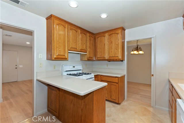 Detail Gallery Image 12 of 32 For 1631 Carmel, Upland,  CA 91784 - 2 Beds | 2 Baths