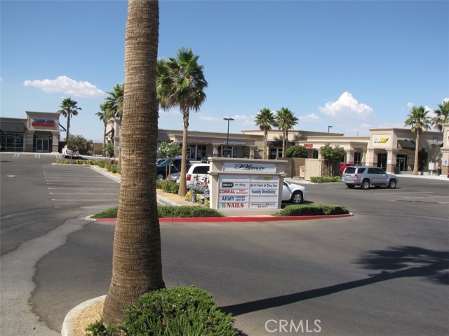 15550 Main Street, Hesperia, California 92345, ,Commercial Lease,For Rent,15550 Main Street,CRHD23123978