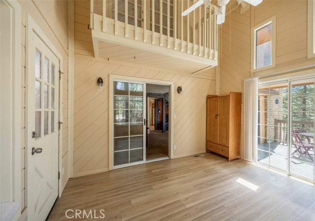 Detail Gallery Image 10 of 39 For 789 Iris Dr, Big Bear Lake,  CA 92315 - 3 Beds | 3 Baths