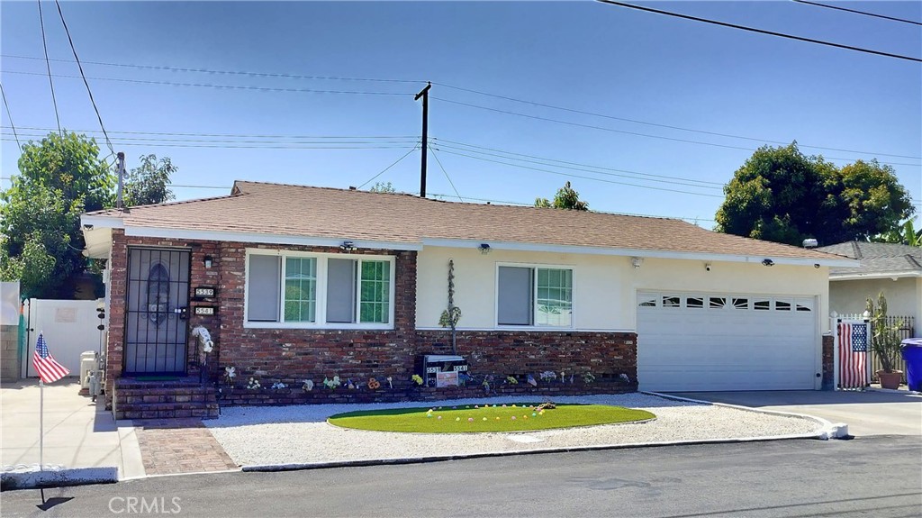 5539 N Willard Ave