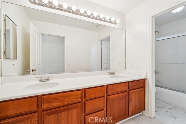 Detail Gallery Image 21 of 29 For 26013 Twain Pl, Stevenson Ranch,  CA 91381 - 5 Beds | 4 Baths