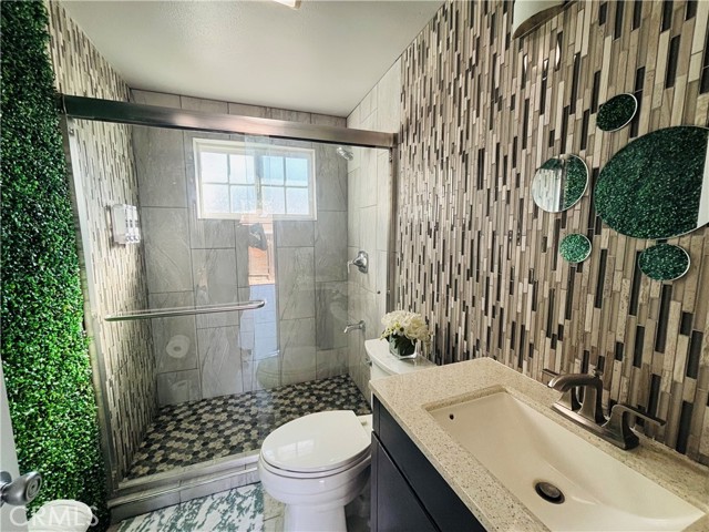 Detail Gallery Image 19 of 25 For 5311 Pirotte Dr, San Diego,  CA 92105 - 2 Beds | 2 Baths