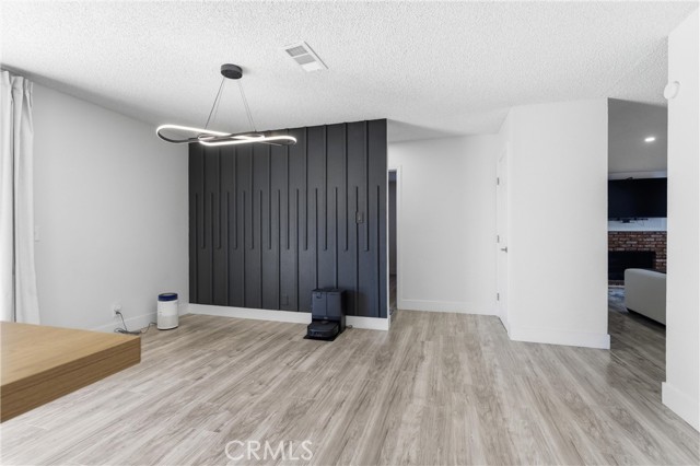 Detail Gallery Image 3 of 21 For 44509 Watford Ave, Lancaster,  CA 93535 - 3 Beds | 2 Baths