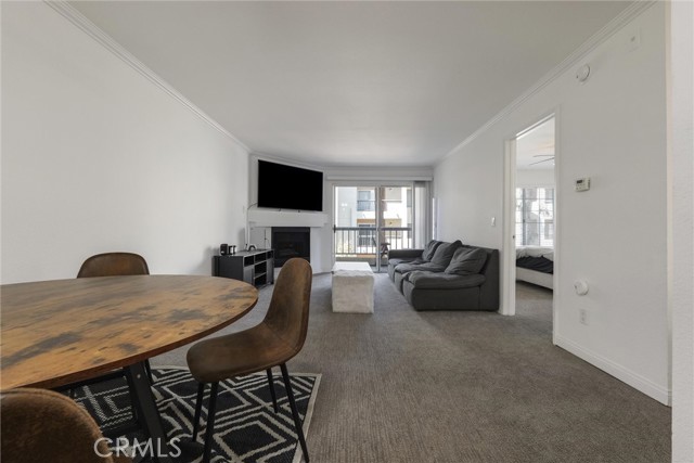 Detail Gallery Image 9 of 31 For 21450 Burbank Bld #203,  Woodland Hills,  CA 91367 - 1 Beds | 1 Baths