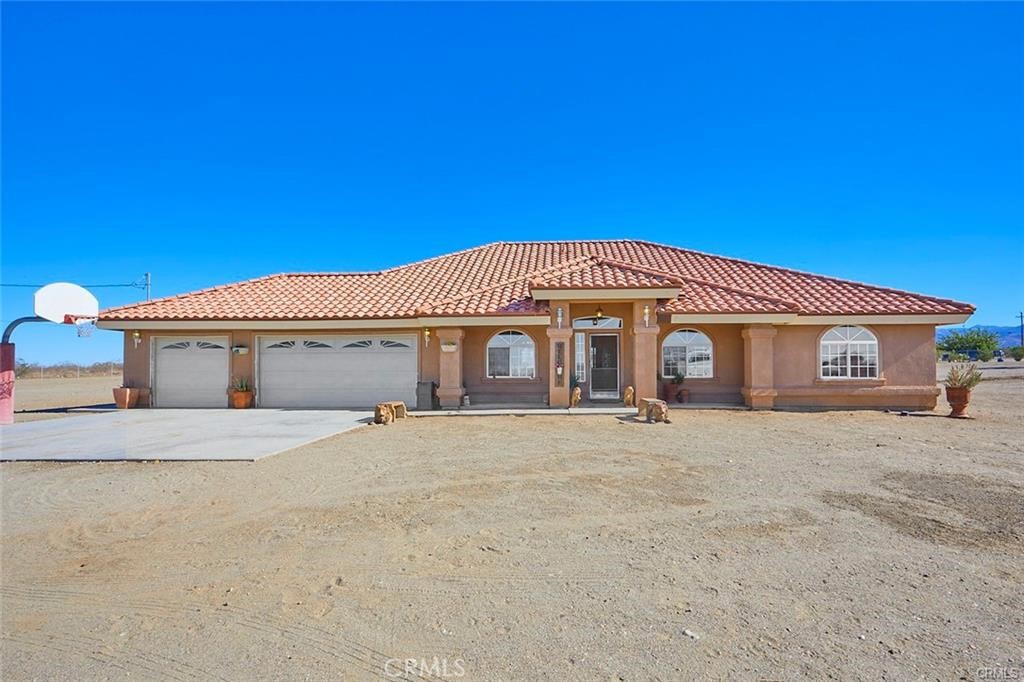 13041 Wagon Train Road, Phelan, CA 92372