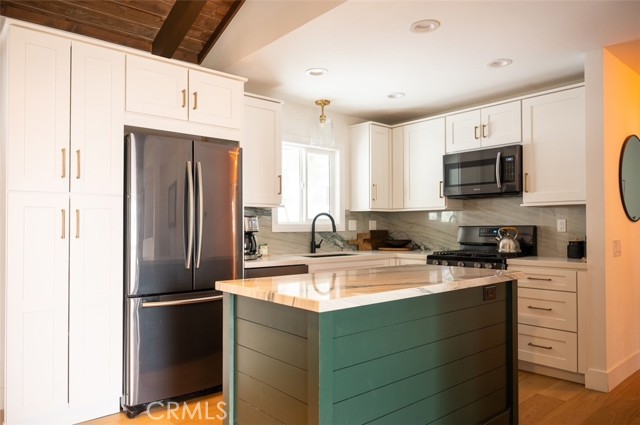24784 Bernard Drive, Crestline, CA 92325