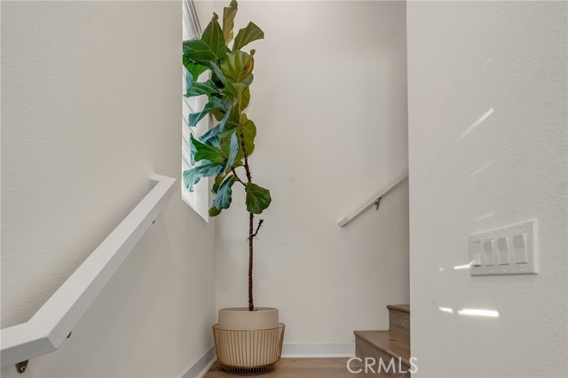 Detail Gallery Image 6 of 47 For 11753 Florence Ave #5,  Santa Fe Springs,  CA 90670 - 2 Beds | 3 Baths