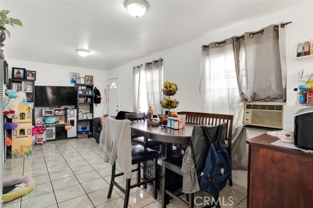 Detail Gallery Image 5 of 18 For 418 420 E 120th St, Los Angeles,  CA 90061 - – Beds | – Baths