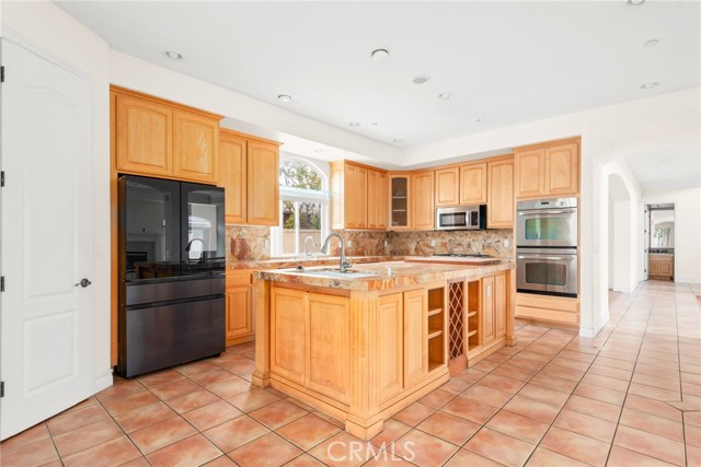 623 N Paulina Avenue, Redondo Beach CA: https://media.crmls.org/medias/38a5ca56-136f-4c3f-880c-cbf84d7b4a82.jpg