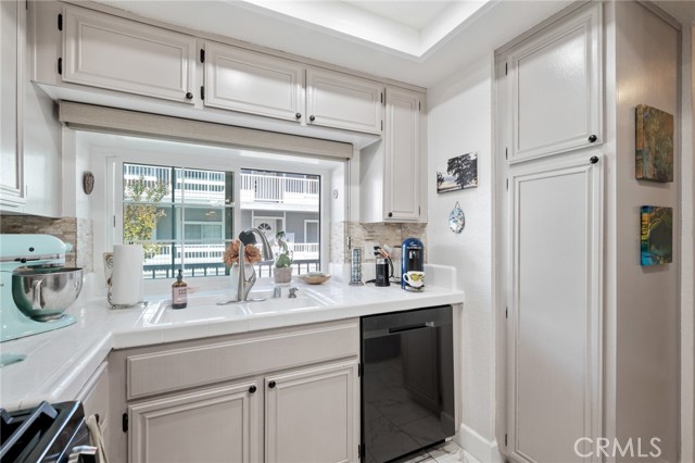 Detail Gallery Image 7 of 42 For 1410 Brett Pl #238,  San Pedro,  CA 90732 - 2 Beds | 2 Baths