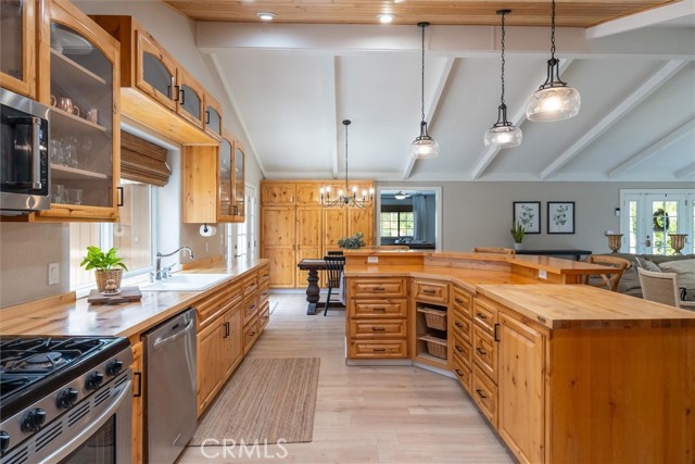 29280 Glacier Drive, Coarsegold CA: https://media.crmls.org/medias/38a5fbb4-d54a-4925-8523-6e7b982c01a5.jpg