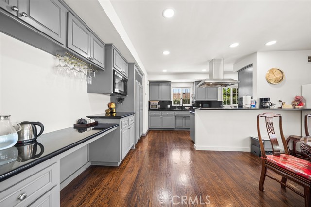 1025 S 2nd Avenue, Arcadia CA: https://media.crmls.org/medias/38a600b0-815e-461f-bffd-6997ebb1d75e.jpg
