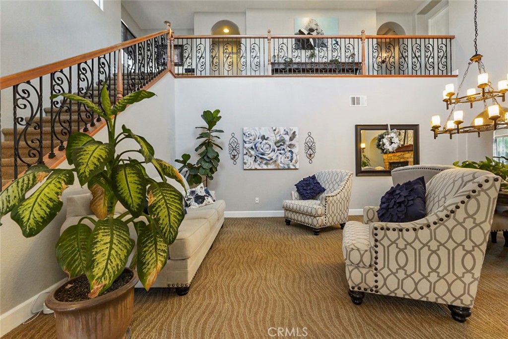 https://media.crmls.org/medias/38a68d92-b43b-42cd-9d4e-25722409a80a.jpg?preset=X-Large