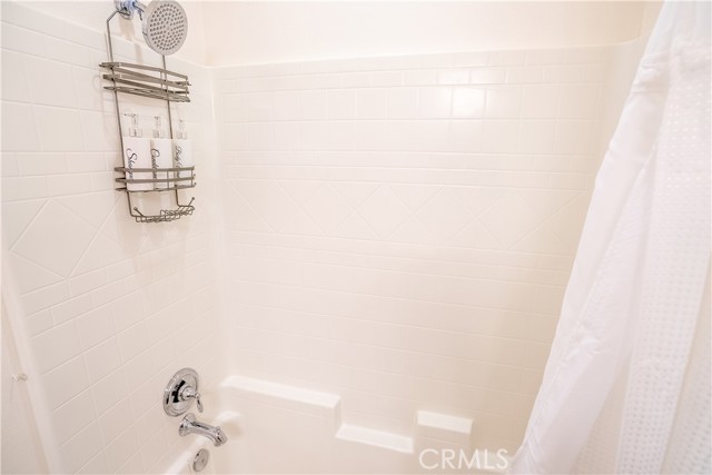 Detail Gallery Image 25 of 45 For 301 Harbor Breeze Dr., Port Hueneme,  CA 93041 - 3 Beds | 2/1 Baths