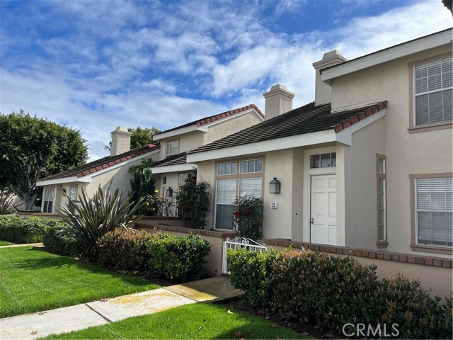 Detail Gallery Image 1 of 1 For 22 Oxford #22,  Irvine,  CA 92612 - 2 Beds | 2/1 Baths