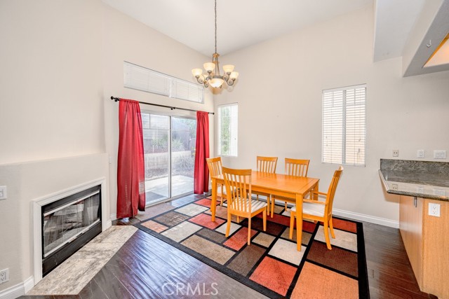 27625 PRIMROSE Lane, Castaic CA: https://media.crmls.org/medias/38a92156-ca5e-43ac-aec8-420f96e5b5e3.jpg
