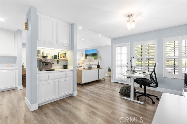 Detail Gallery Image 5 of 27 For 7 Onyx, Irvine,  CA 92614 - 2 Beds | 2 Baths