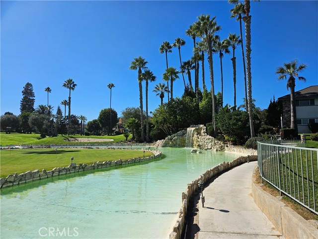 Detail Gallery Image 35 of 36 For 22945 Nadine Cir #B,  Torrance,  CA 90505 - 2 Beds | 2 Baths