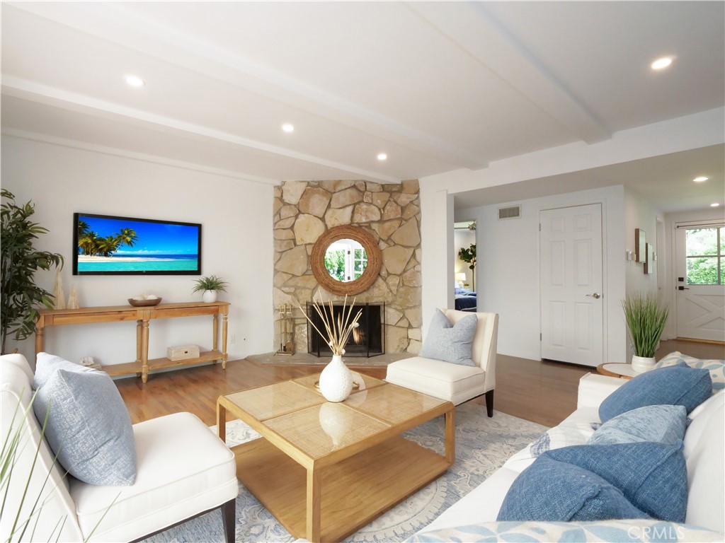 MLS #SB25163176 img 6