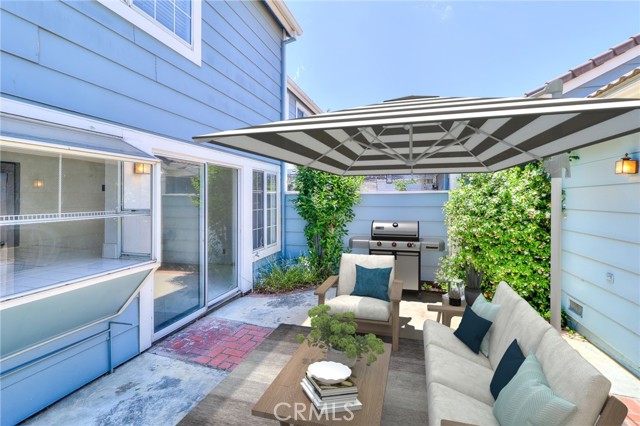345 Jeremiah Drive, Simi Valley CA: https://media.crmls.org/medias/38aa71c2-08eb-4cdc-a3d4-c827aa35dd23.jpg