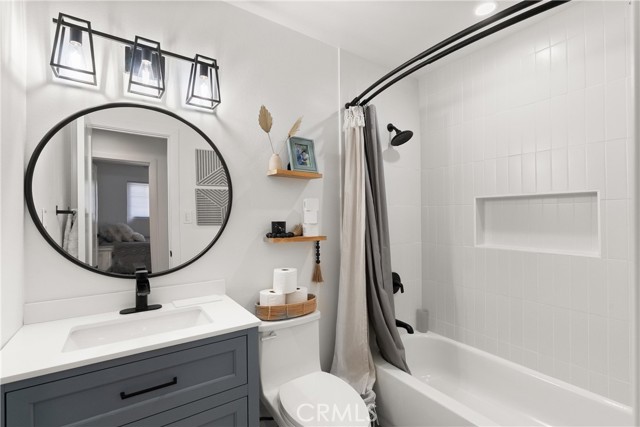 10171 Kukui Drive, Huntington Beach CA: https://media.crmls.org/medias/38ab003d-f539-4058-91ad-75059a0088aa.jpg