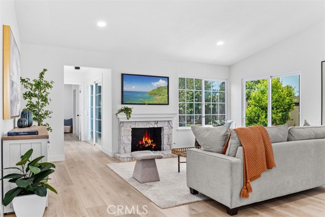26492 Jacinto Drive, Mission Viejo CA: https://media.crmls.org/medias/38ab53a6-4572-4f2b-911a-a6953af2812a.jpg