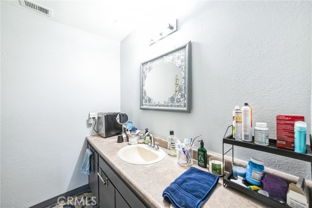 Detail Gallery Image 34 of 44 For 13522 Pan Am Bld, Moreno Valley,  CA 92553 - 4 Beds | 2 Baths