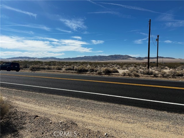 87780 Amboy Road, Amboy CA: https://media.crmls.org/medias/38ad2a1b-3ab7-4103-b3bf-c73cc4c76377.jpg
