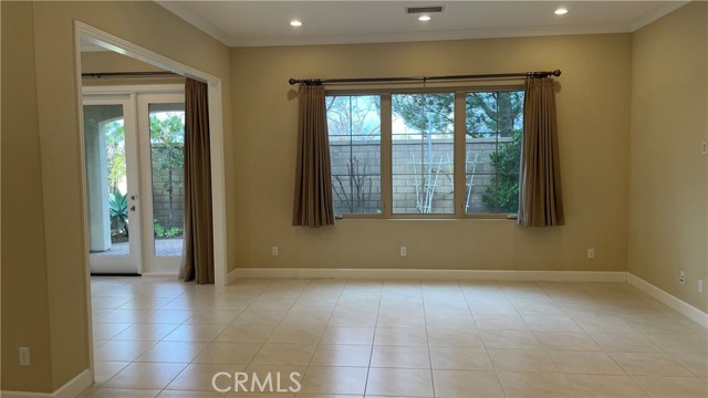 Detail Gallery Image 5 of 19 For 71 Honeyflower, Irvine,  CA 92620 - 5 Beds | 3/1 Baths