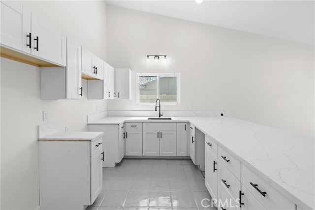 67305 Verona Road, Cathedral City CA: https://media.crmls.org/medias/38ae1cdf-e416-4580-8721-19a949832ce9.jpg