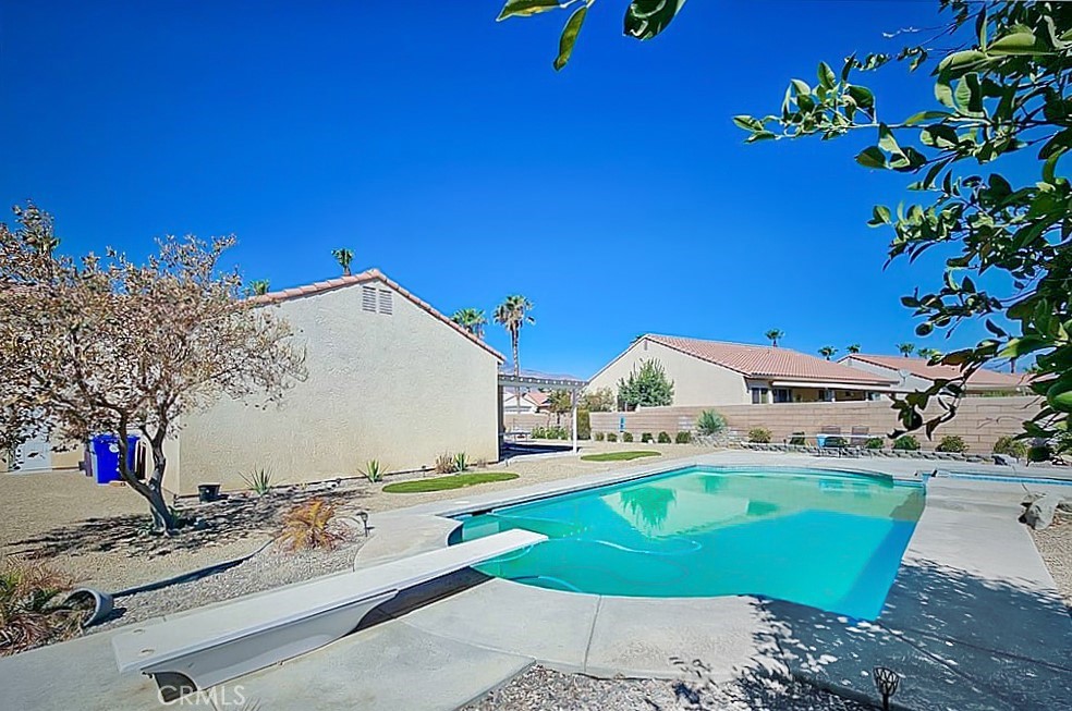 68262 Pasada Road