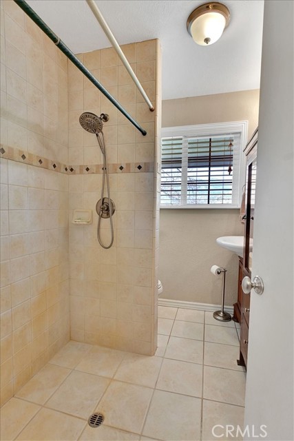 Detail Gallery Image 22 of 73 For 480 County Road 306, Elk Creek,  CA 95939 - 2 Beds | 1 Baths