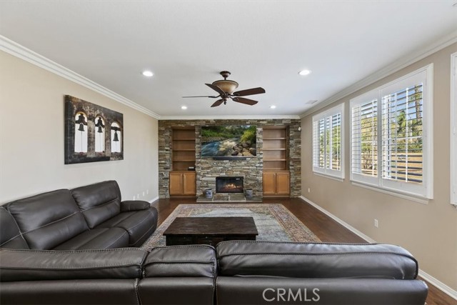 Detail Gallery Image 22 of 58 For 14140 Crystal Pool Ct, Corona,  CA 92880 - 6 Beds | 4/1 Baths