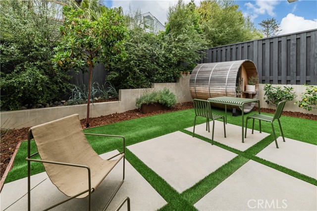 68 E F Street, Encinitas CA: https://media.crmls.org/medias/38b11475-389f-432b-a106-290a259ceba7.jpg