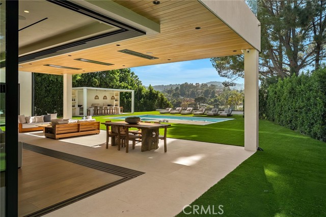 16093 Royal Oak Road photo 11