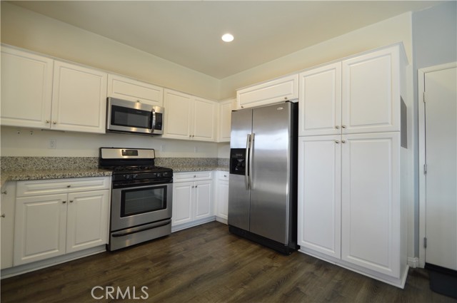 Detail Gallery Image 8 of 36 For 7064 Sweetleaf, Fontana,  CA 92336 - 4 Beds | 2/1 Baths