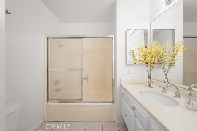 3721 Country Club Drive, Long Beach CA: https://media.crmls.org/medias/38b1be1c-1c48-48bb-a065-2d05cd6357e5.jpg
