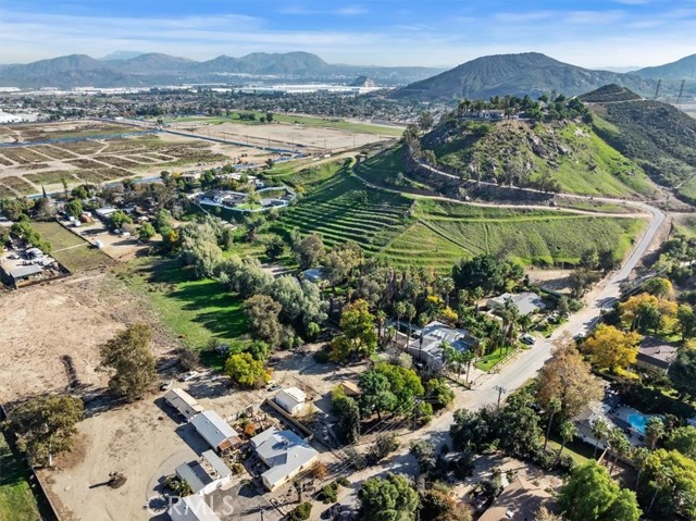 Detail Gallery Image 8 of 16 For 11139 Laurel Ave, Bloomington,  CA 92316 - – Beds | – Baths