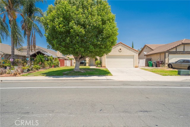 Detail Gallery Image 8 of 42 For 25584 Dracaea Ave, Moreno Valley,  CA 92553 - 3 Beds | 2 Baths