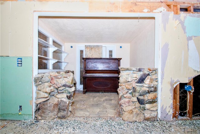 Detail Gallery Image 22 of 45 For 62105 Moon Dr, Joshua Tree,  CA 92252 - 1 Beds | 2 Baths