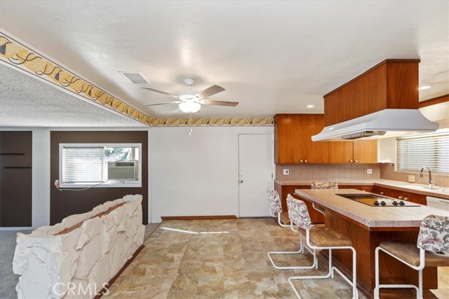 Detail Gallery Image 12 of 45 For 2122 W Harle, Anaheim,  CA 92804 - 4 Beds | 2 Baths