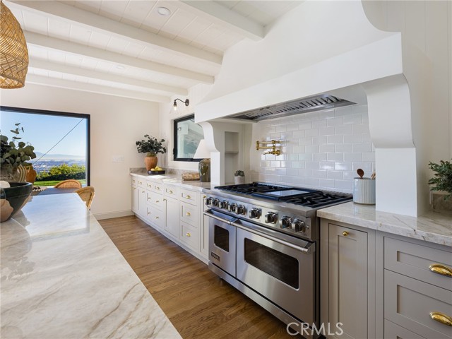 Detail Gallery Image 10 of 59 For 2636 Sunnyside Ridge Road, Rancho Palos Verdes,  CA 90275 - 4 Beds | 3 Baths