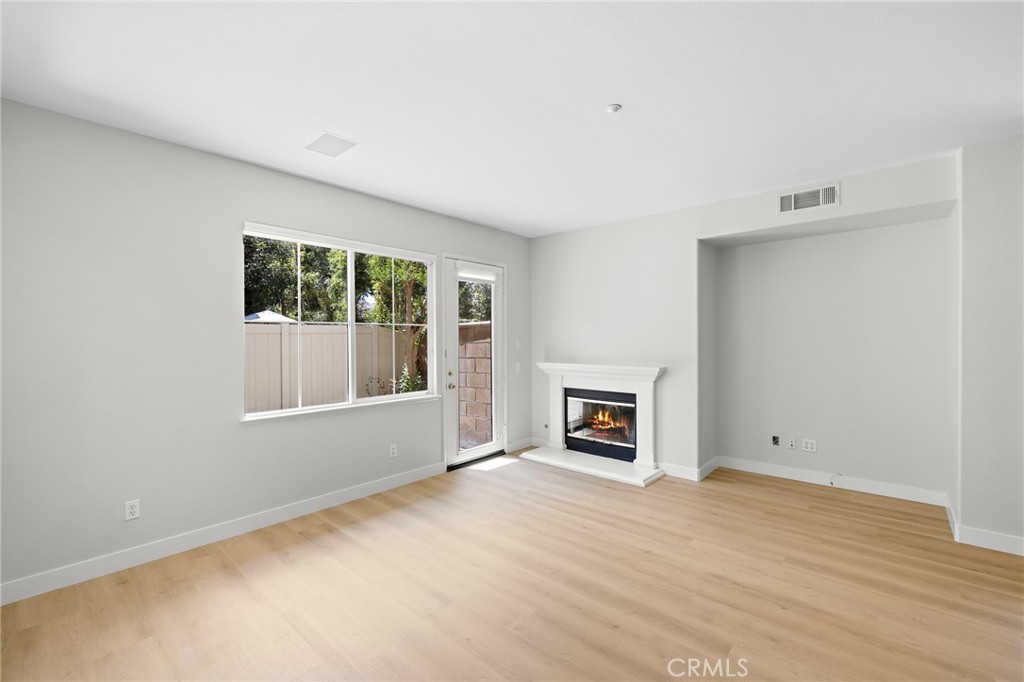 38b382ef 417d 4910 9cb6 A983db1f6d1c