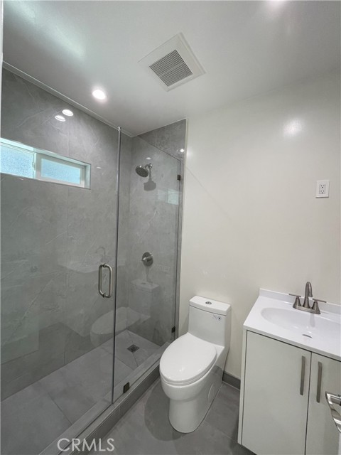 627 Fischer Street, Glendale CA: https://media.crmls.org/medias/38b39c90-f7b8-45d7-9409-b1c90d39455c.jpg