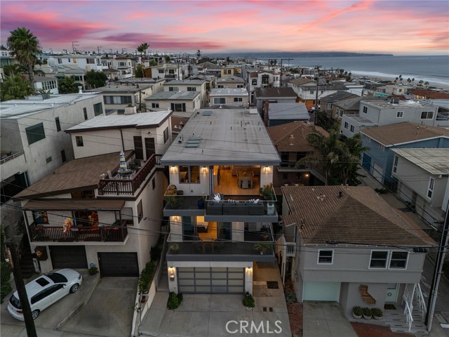 Detail Gallery Image 28 of 29 For 320 35th Street, Manhattan Beach,  CA 90266 - 4 Beds | 4/1 Baths