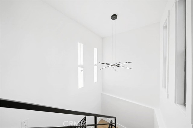 Detail Gallery Image 11 of 22 For 1810 32nd St, San Diego,  CA 92102 - 4 Beds | 3 Baths