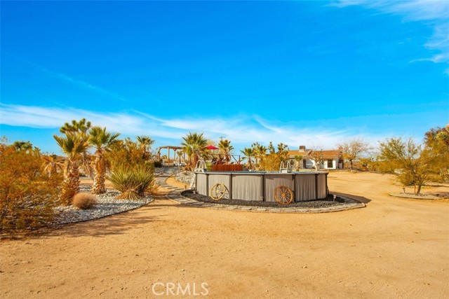 59427 La Crescenta Drive, Yucca Valley CA: https://media.crmls.org/medias/38b40a29-b8f4-4b2c-a904-e578b8ace5e3.jpg