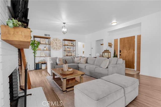 Detail Gallery Image 10 of 38 For 11432 Sophia Ave, Granada Hills,  CA 91344 - 3 Beds | 2 Baths